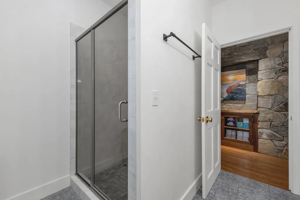 423 Taft Family Road Hartford VT 05059