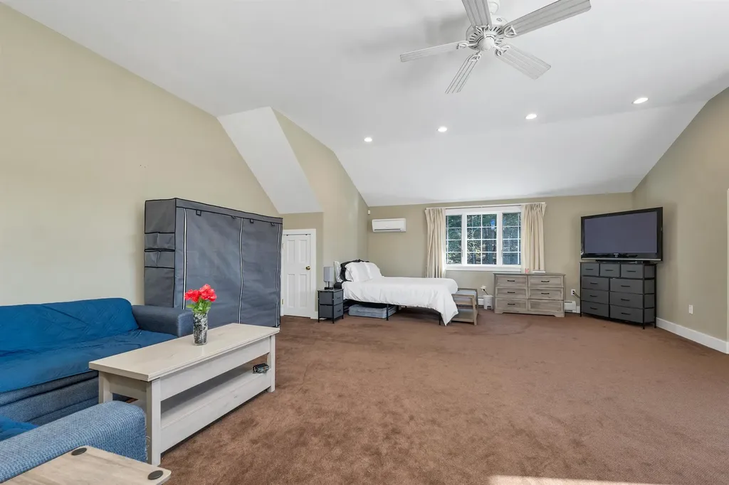 423 Taft Family Road Hartford VT 05059