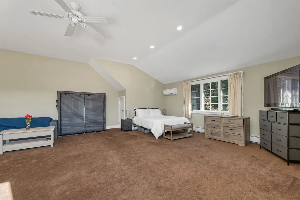 423 Taft Family Road Hartford VT 05059