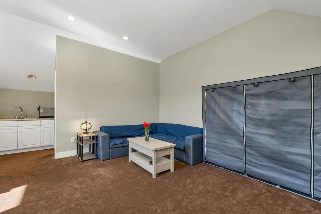 423 Taft Family Road Hartford VT 05059