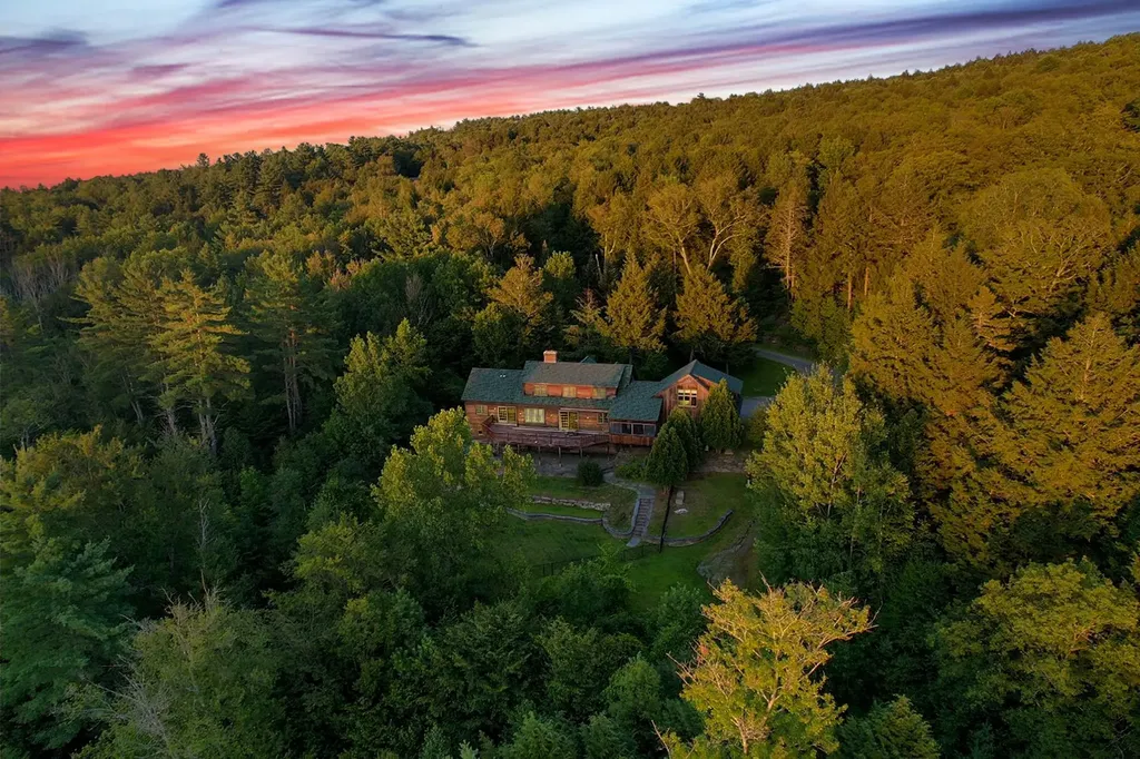 423 Taft Family Road Hartford VT 05059