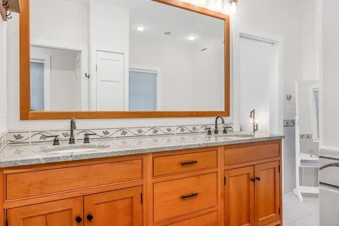 423 Taft Family Road Hartford VT 05059