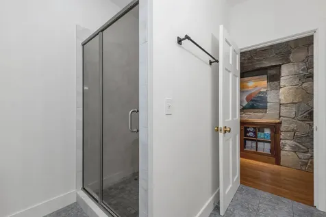 423 Taft Family Road Hartford VT 05059