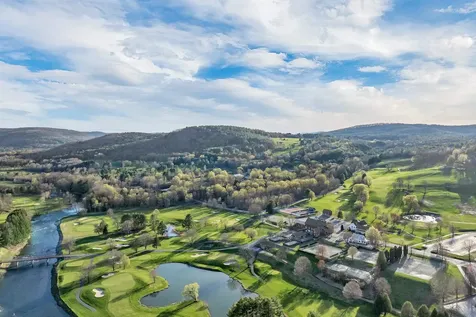 423 Taft Family Road Hartford VT 05059