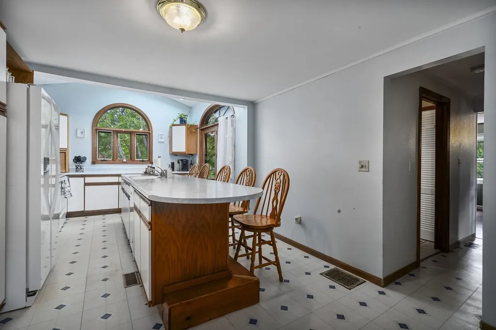 5 Short Street Jaffrey NH 03452