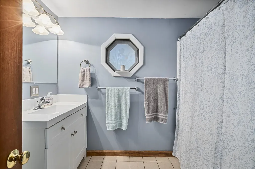 5 Short Street Jaffrey NH 03452
