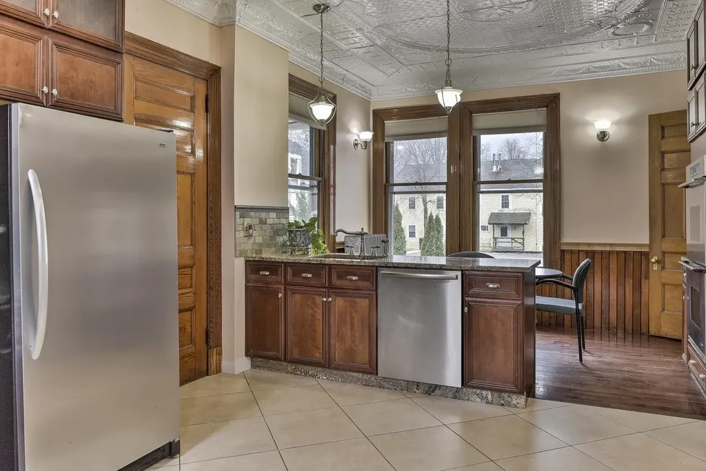 163 Washington Street Keene NH 03431