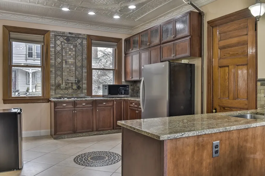 163 Washington Street Keene NH 03431