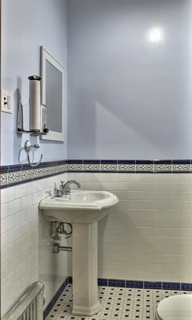 163 Washington Street Keene NH 03431