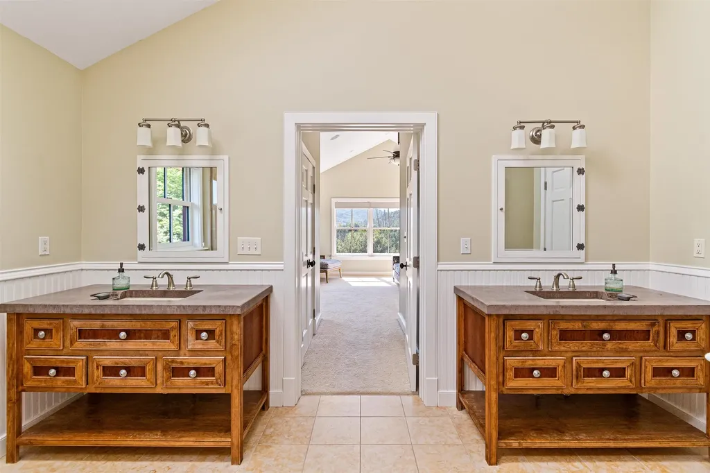 1931 Hillview Road Richmond VT 05477