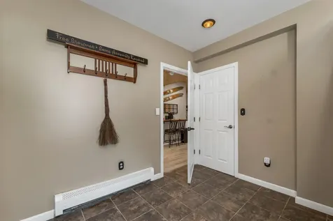 9 Warbonnet Lane Gilmanton NH 03237