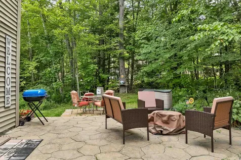 9 Warbonnet Lane Gilmanton NH 03237