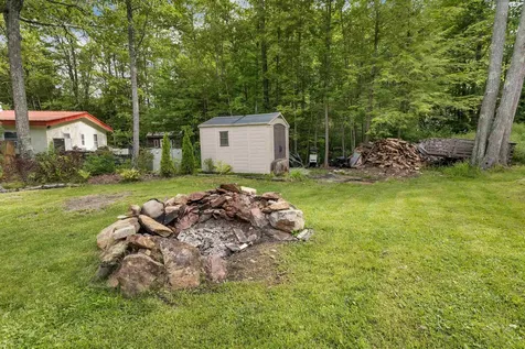 9 Warbonnet Lane Gilmanton NH 03237