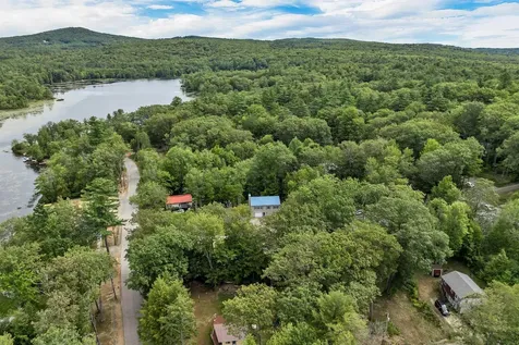 9 Warbonnet Lane Gilmanton NH 03237