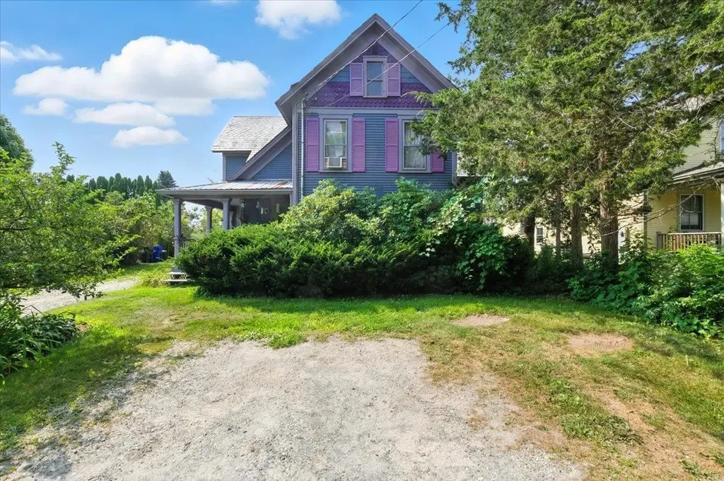 1066 Falls Road Shelburne VT 05482