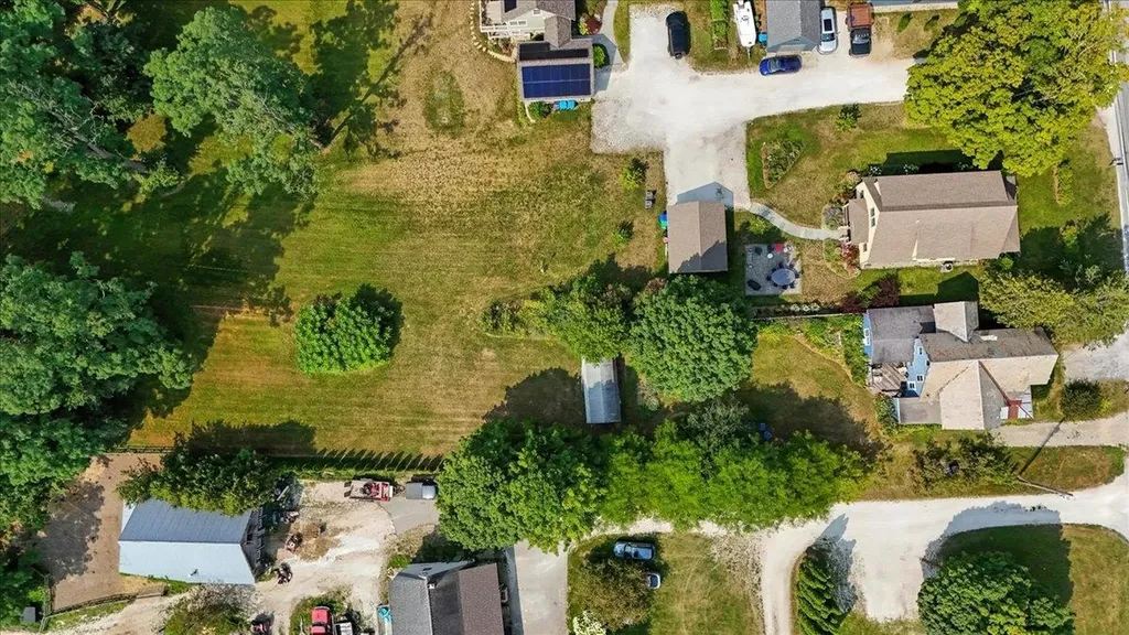 1066 Falls Road Shelburne VT 05482