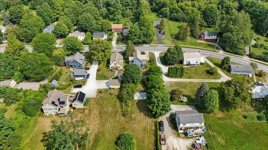 1066 Falls Road Shelburne VT 05482