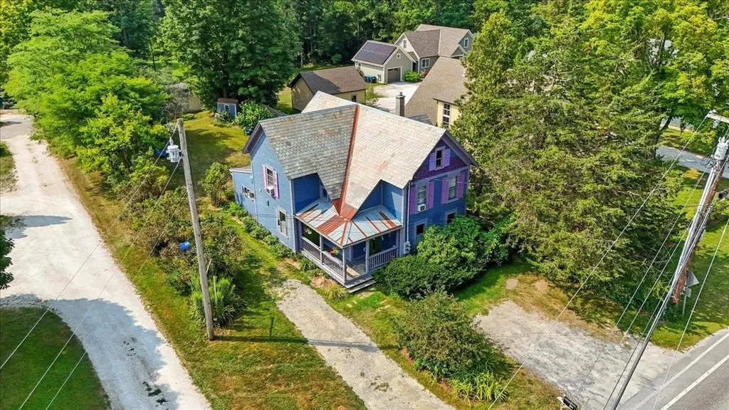 1066 Falls Road Shelburne VT 05482