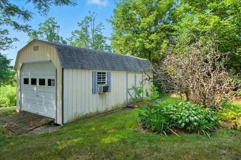 1066 Falls Road Shelburne VT 05482
