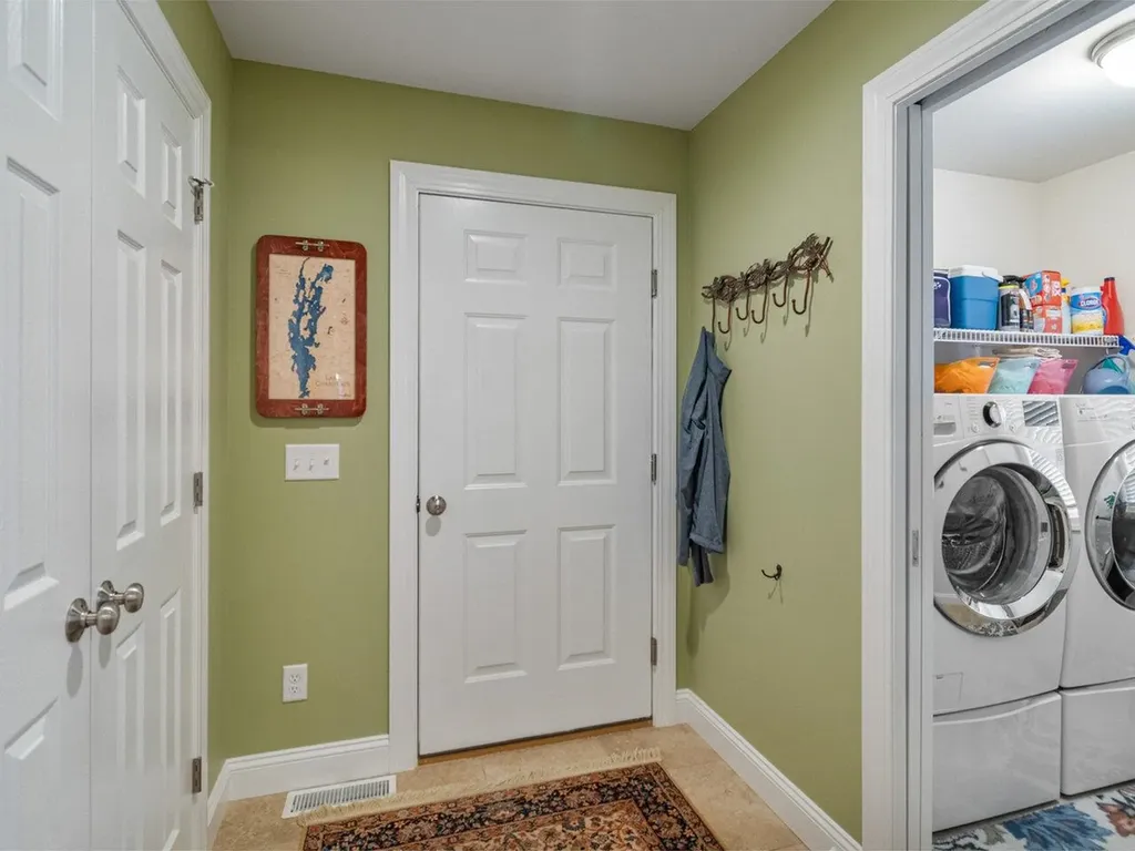 400 Annas Court Colchester VT 05446