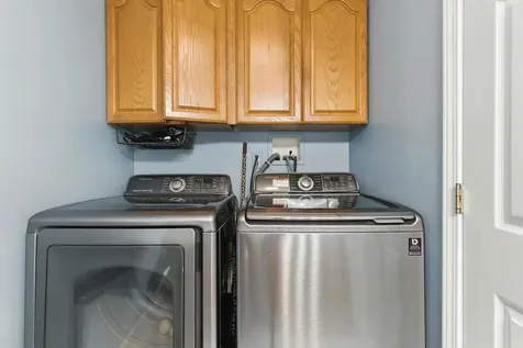 60 Dorchester Way Nashua NH 03064