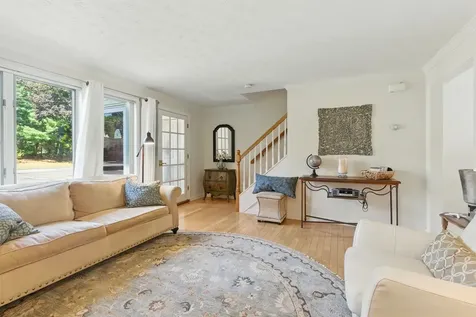 60 Dorchester Way Nashua NH 03064