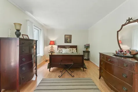 60 Dorchester Way Nashua NH 03064