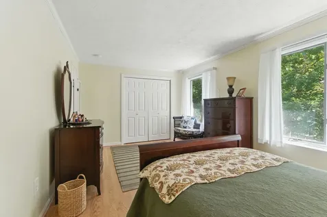 60 Dorchester Way Nashua NH 03064