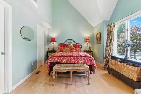 60 Dorchester Way Nashua NH 03064