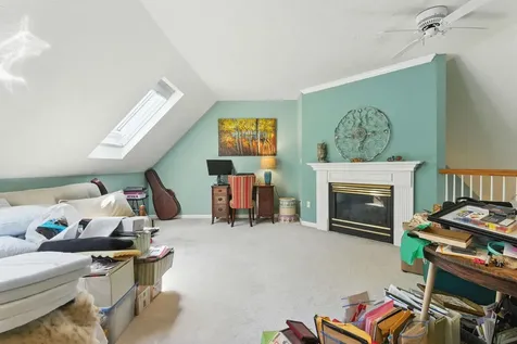 60 Dorchester Way Nashua NH 03064