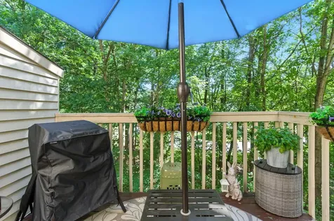 60 Dorchester Way Nashua NH 03064
