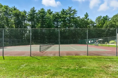 60 Dorchester Way Nashua NH 03064