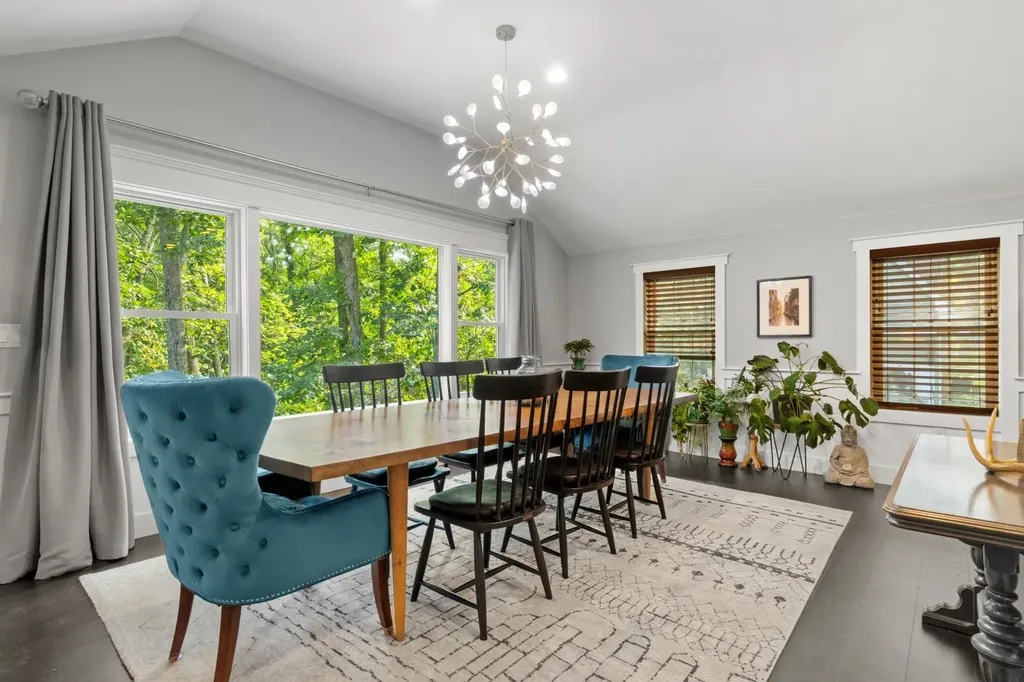 2 2nd Street Windham NH 03087