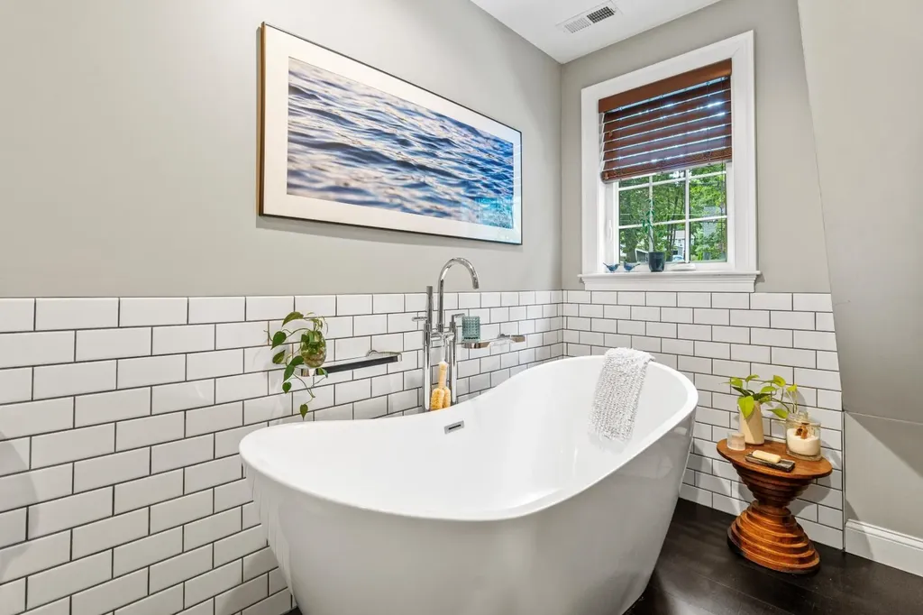 2 2nd Street Windham NH 03087