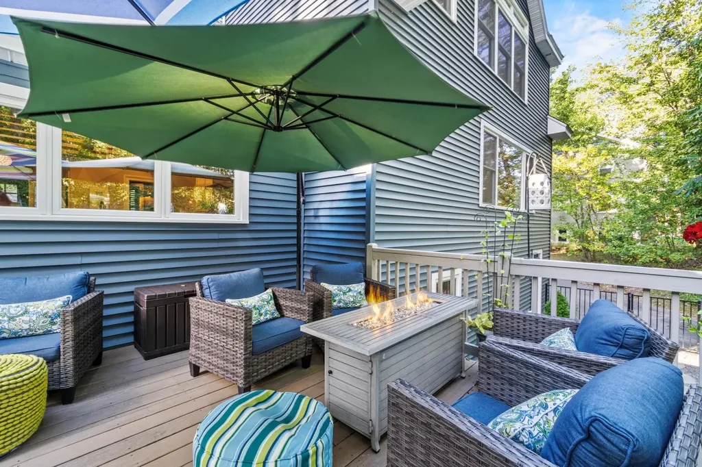 2 2nd Street Windham NH 03087