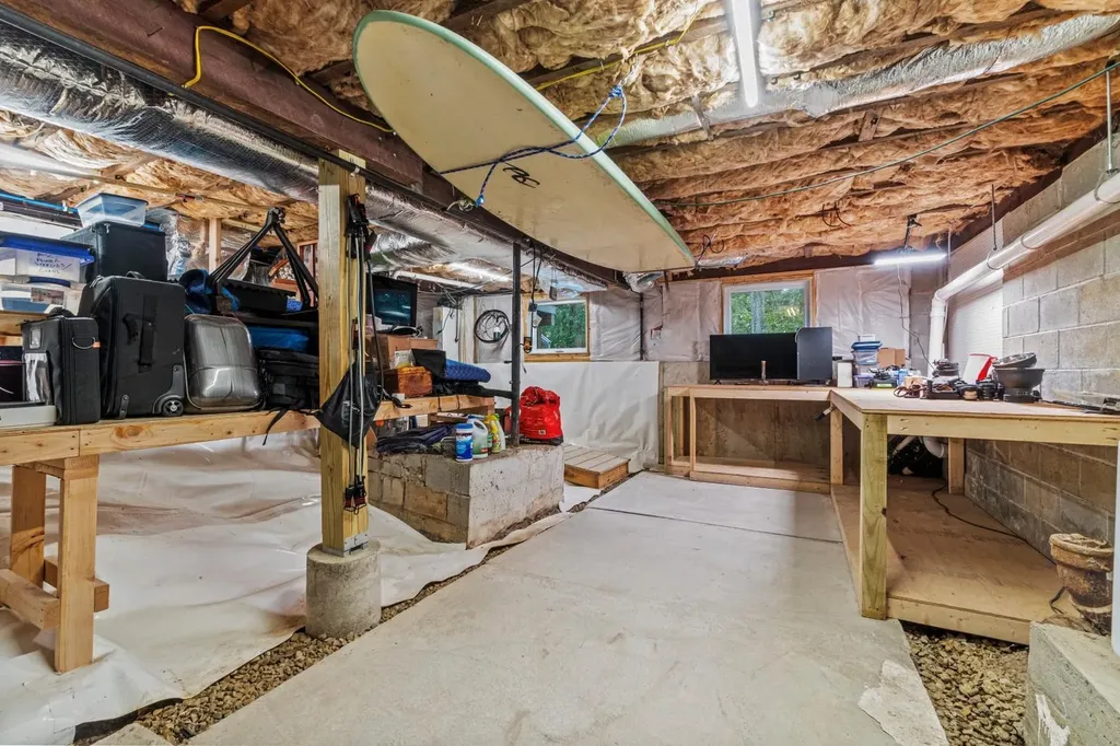 2 2nd Street Windham NH 03087