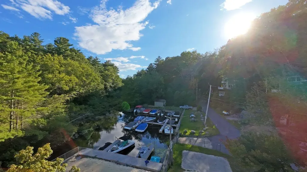 2 2nd Street Windham NH 03087