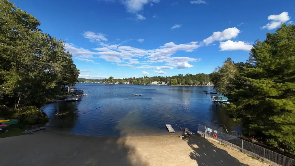 2 2nd Street Windham NH 03087