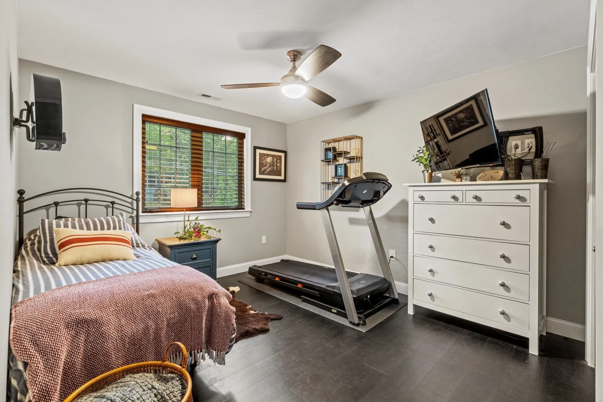 2 2nd Street Windham NH 03087