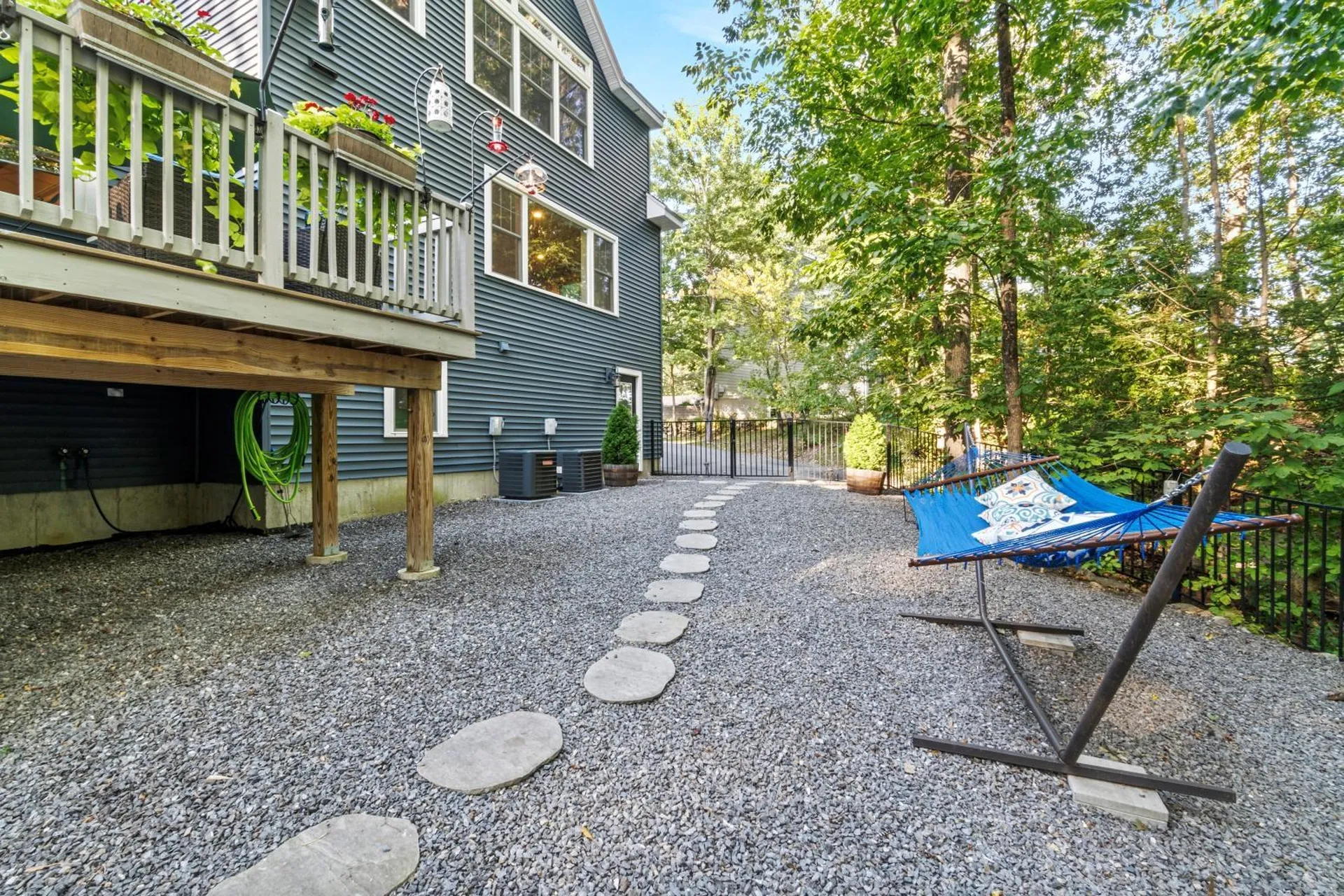 2 2nd Street Windham NH 03087