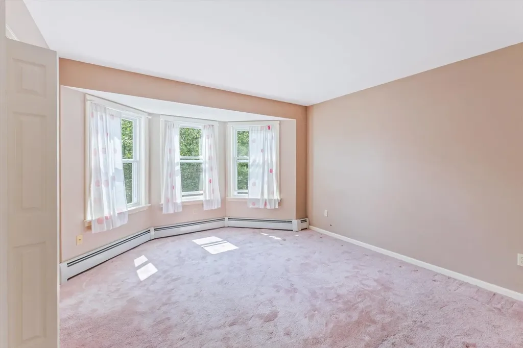24 West Ridge Drive Peterborough NH 03458