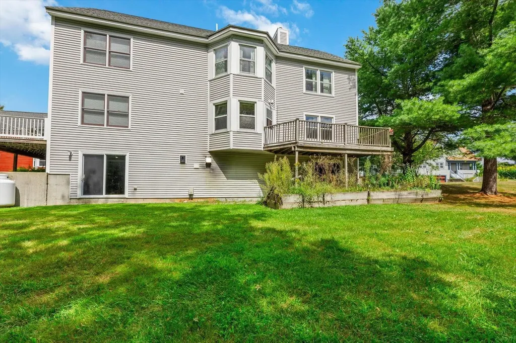 24 West Ridge Drive Peterborough NH 03458
