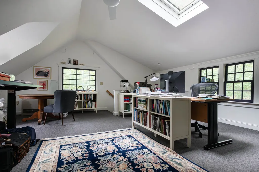 8 Old Seabury Road York ME 03909