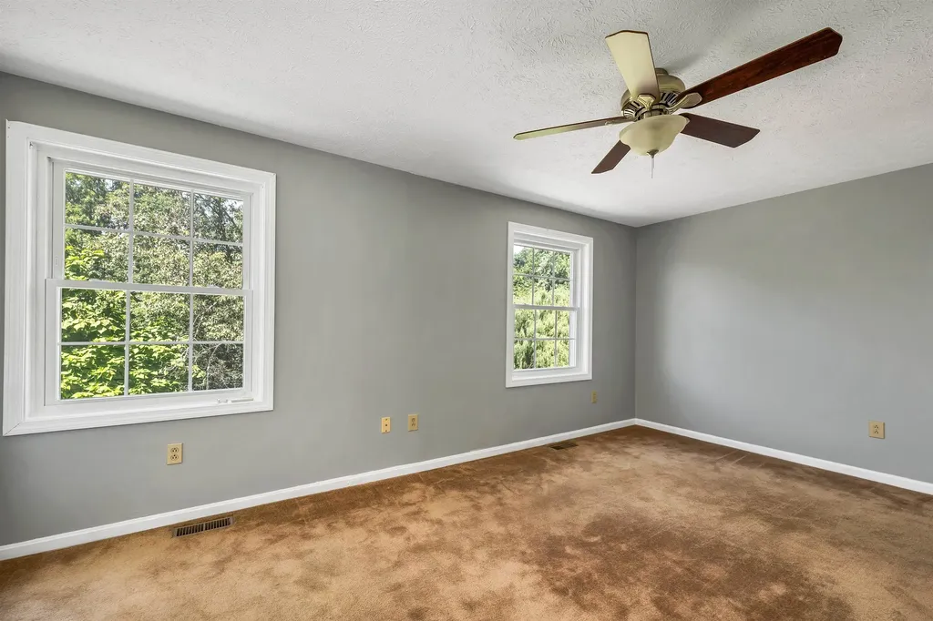 112 Weston Road Manchester NH 03103