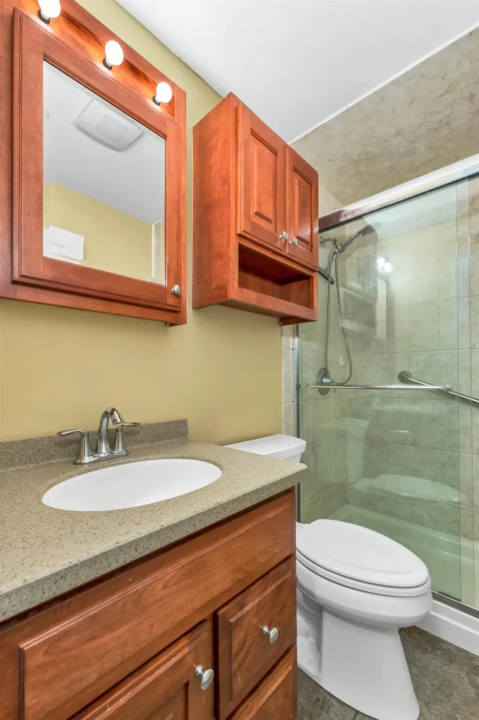 112 Weston Road Manchester NH 03103