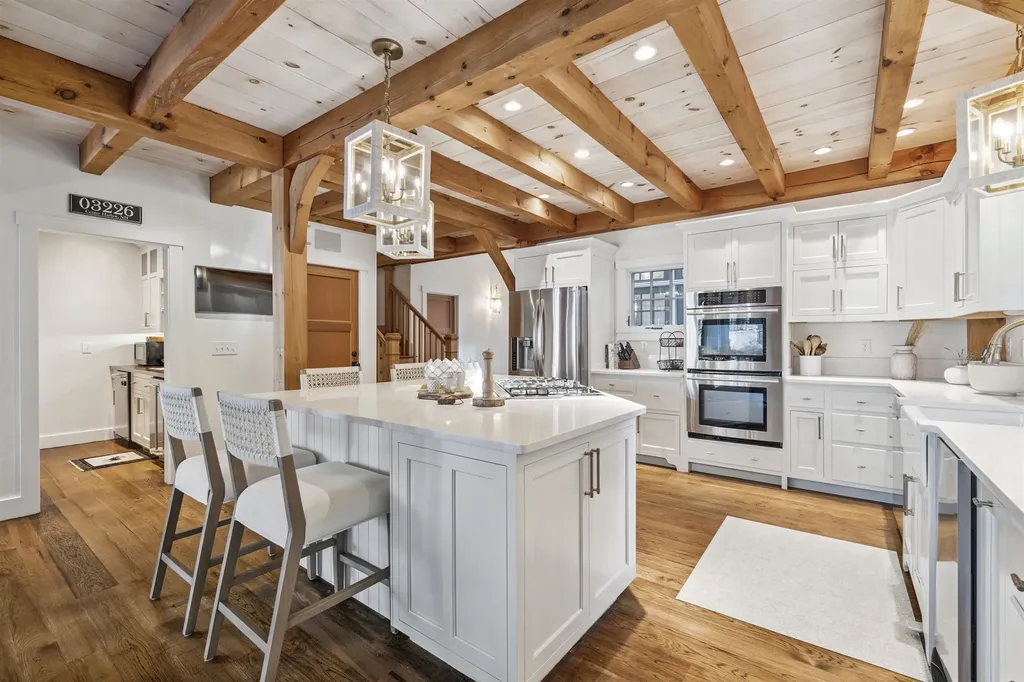 24 Dew Point Lane Center Harbor NH 03226