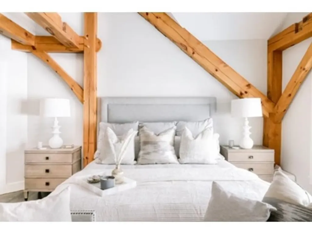 24 Dew Point Lane Center Harbor NH 03226