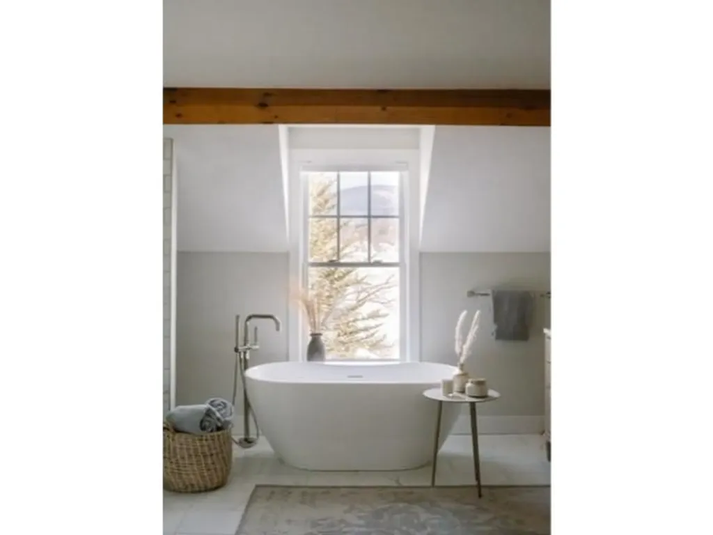 24 Dew Point Lane Center Harbor NH 03226