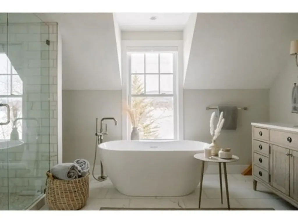 24 Dew Point Lane Center Harbor NH 03226