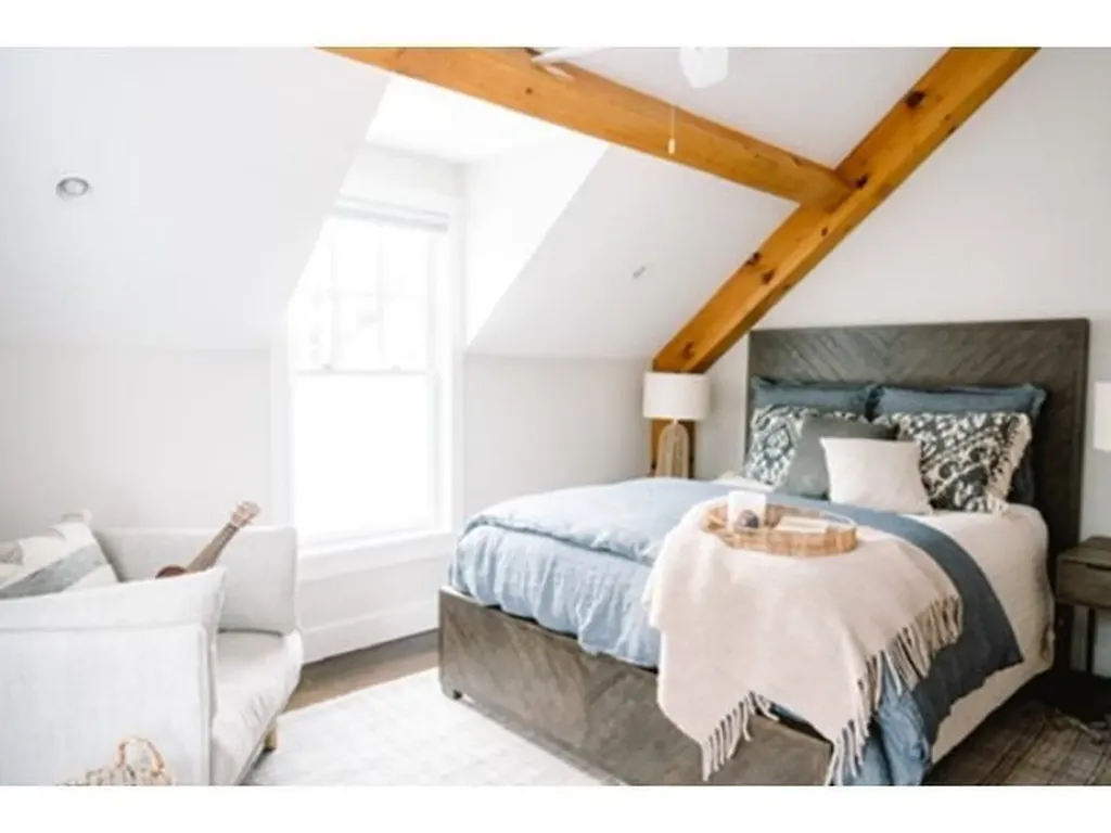 24 Dew Point Lane Center Harbor NH 03226